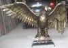 Орел скульптурный из металла.