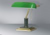Зеленая настольная лампа мрамор ретро