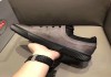 Фото Купить мужские ботинки Prada из натуральной кожи