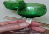 Фото Рюмки зелёное стекло, пара, ручная роспись или гравировка, начало 20го в