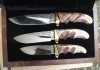 Ножи охотничьи подарочные Златоуст, 3 шт, футляр из минерала яшма, рукояти ножей из яшмы