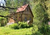 Фото Отдельно стоящий дом в лесу в Псковской области.