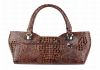Фото Необычная стильная сумочка из натуральной кожи «под крокодила»