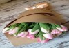 Фото Стильные весенние букеты из тюльпанов к празднику 8 марта