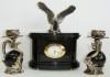 Фото Настольный комплект Орлиное гнездо состоит из настольных часов и двух подсвечников