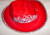 Шляпа карнавальная с диадемой красная